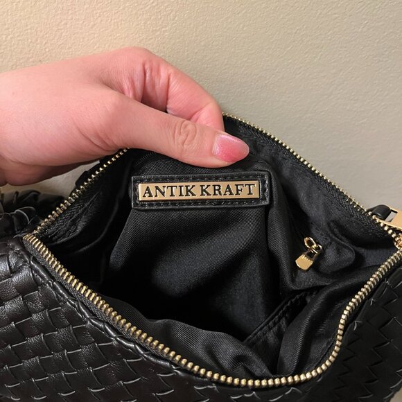 Antik Kraft Woven Hobo Bag - Picture 3 of 3